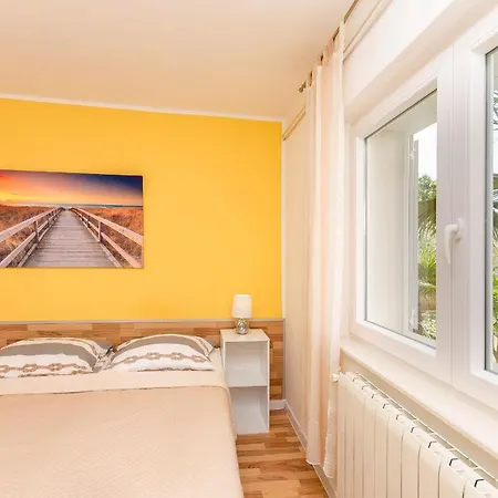 Ante Apartment *