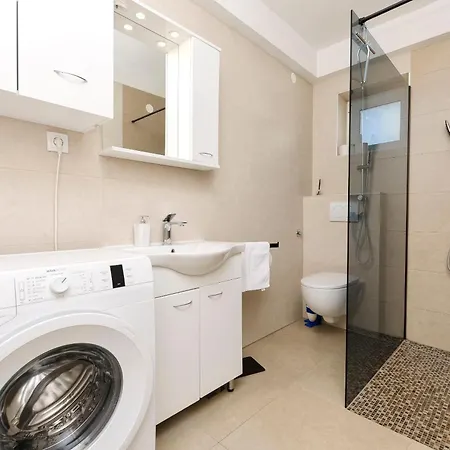 Ante Apartment